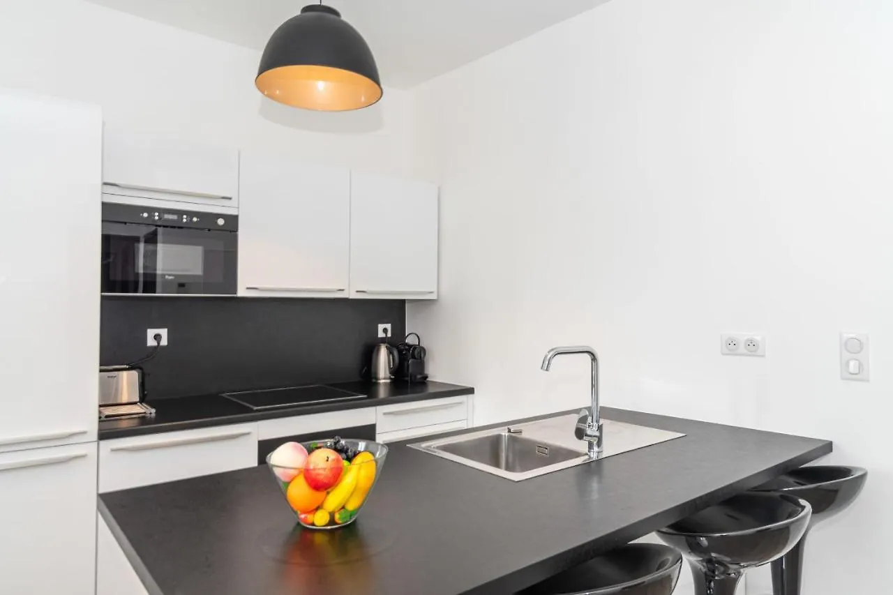Апартаменты Brand New 2 Bedroom Gambetta Fully Renovated 2021- 5 Mns Palais By Olam Properties Канны