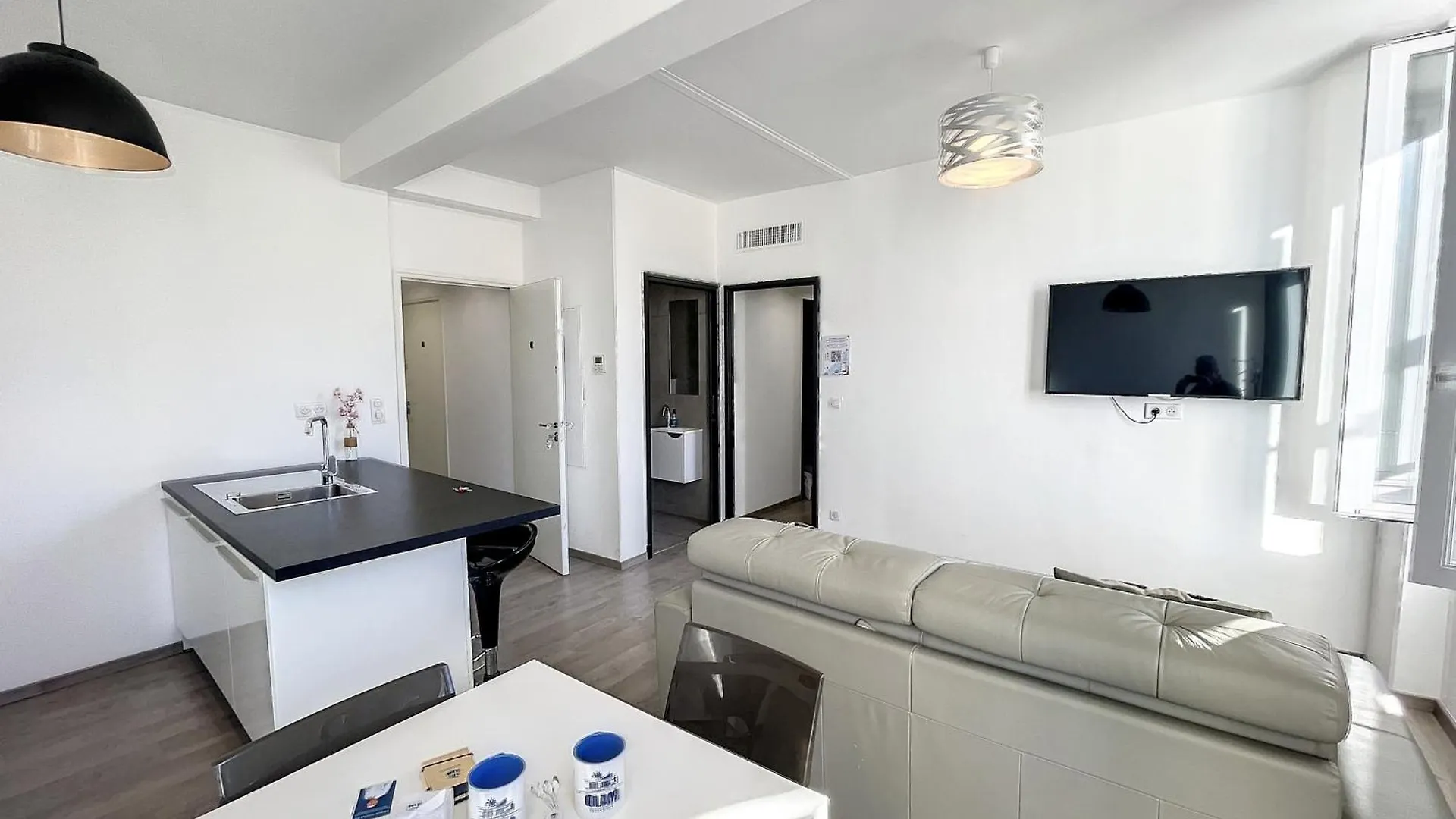 Brand New 2 Bedroom Gambetta Fully Renovated 2021- 5 Mns Palais By Olam Properties Канны Апартаменты