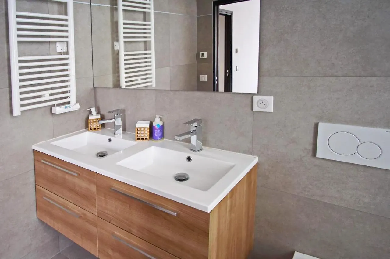 Апартаменты Brand New 2 Bedroom Gambetta Fully Renovated 2021- 5 Mns Palais By Olam Properties Канны